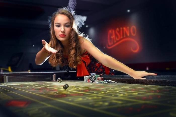 Live casino table games available through the 10jili login game lobby